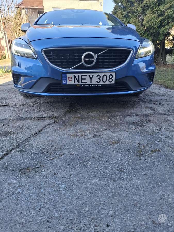 Volvo V40, 2.0 l., Хэтчбек