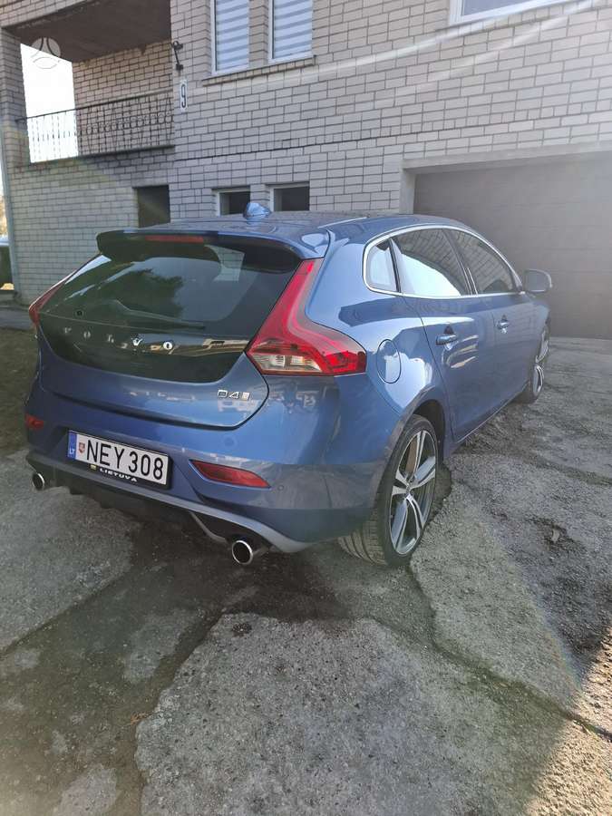 Volvo V40, 2.0 l., Хэтчбек
