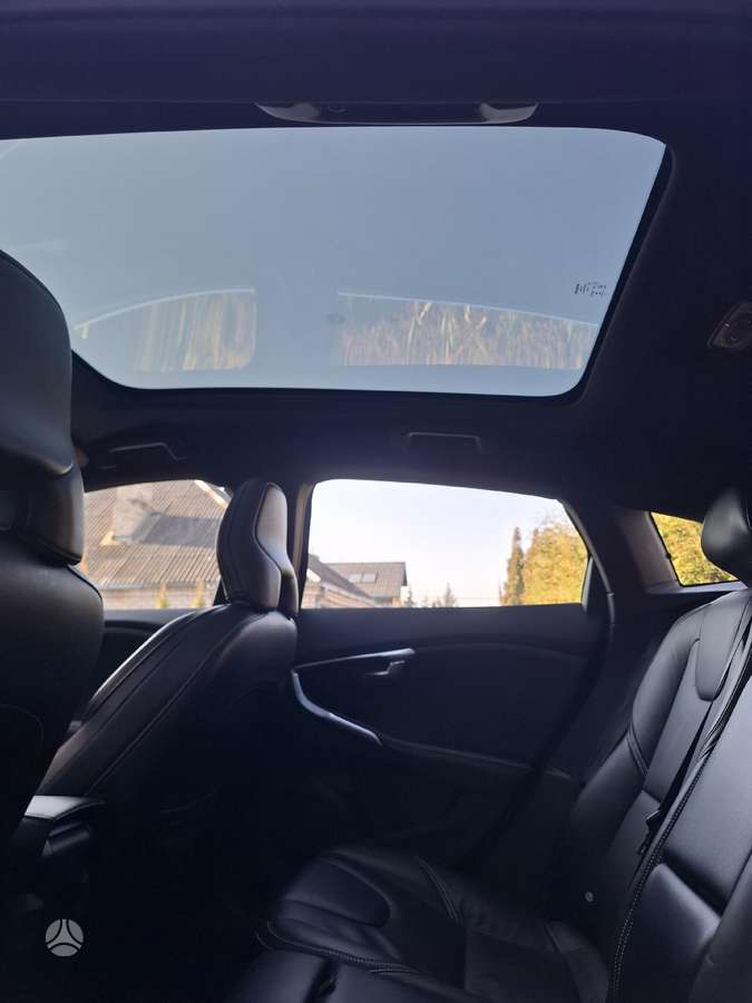 Volvo V40, 2.0 l., hatchback