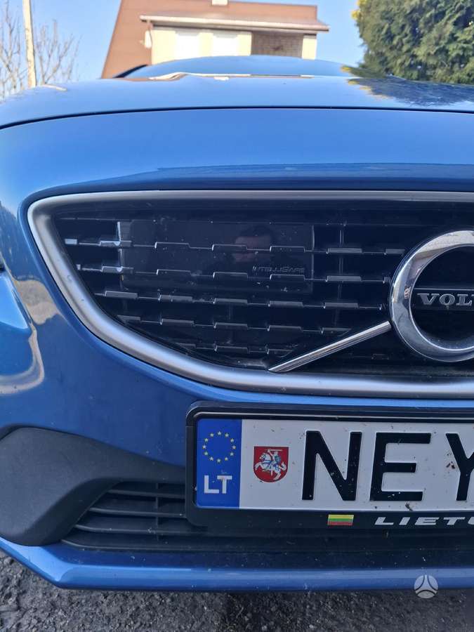 Volvo V40, 2.0 l., hatchback