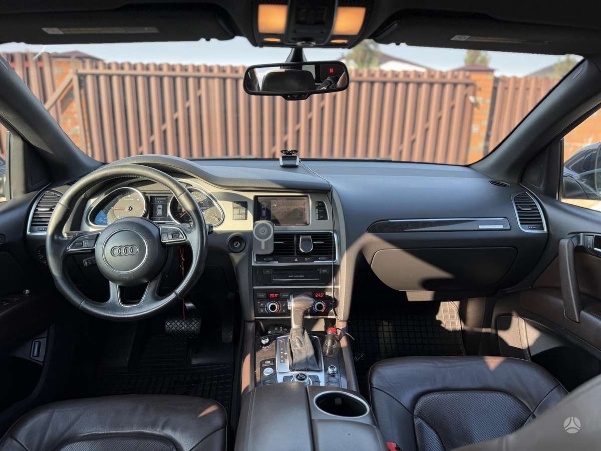 Audi Q7, 3.0 l., Внедорожник / Кроссовер