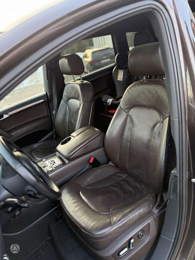 Audi Q7, 3.0 l., Внедорожник / Кроссовер