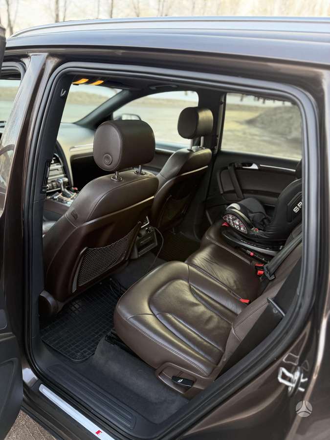 Audi Q7, 3.0 l., Внедорожник / Кроссовер