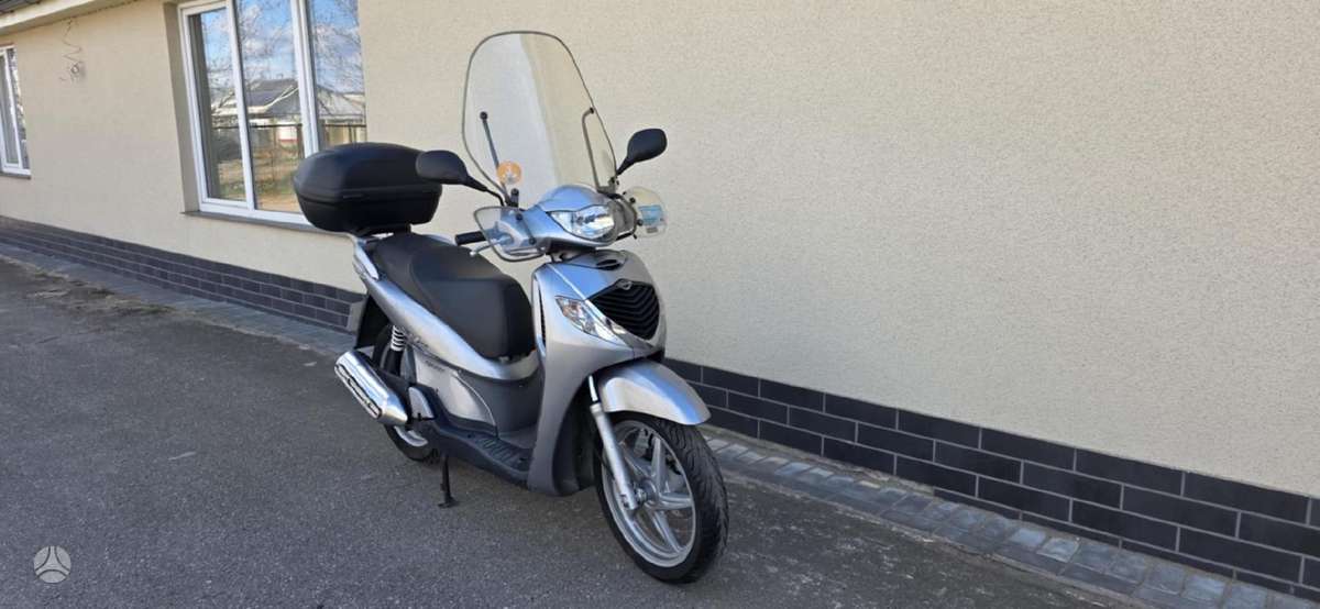 Honda SH 125cc, мотороллеры / мопеды