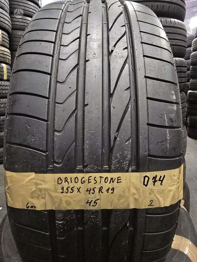 Bridgestone, summer 255/45 R19