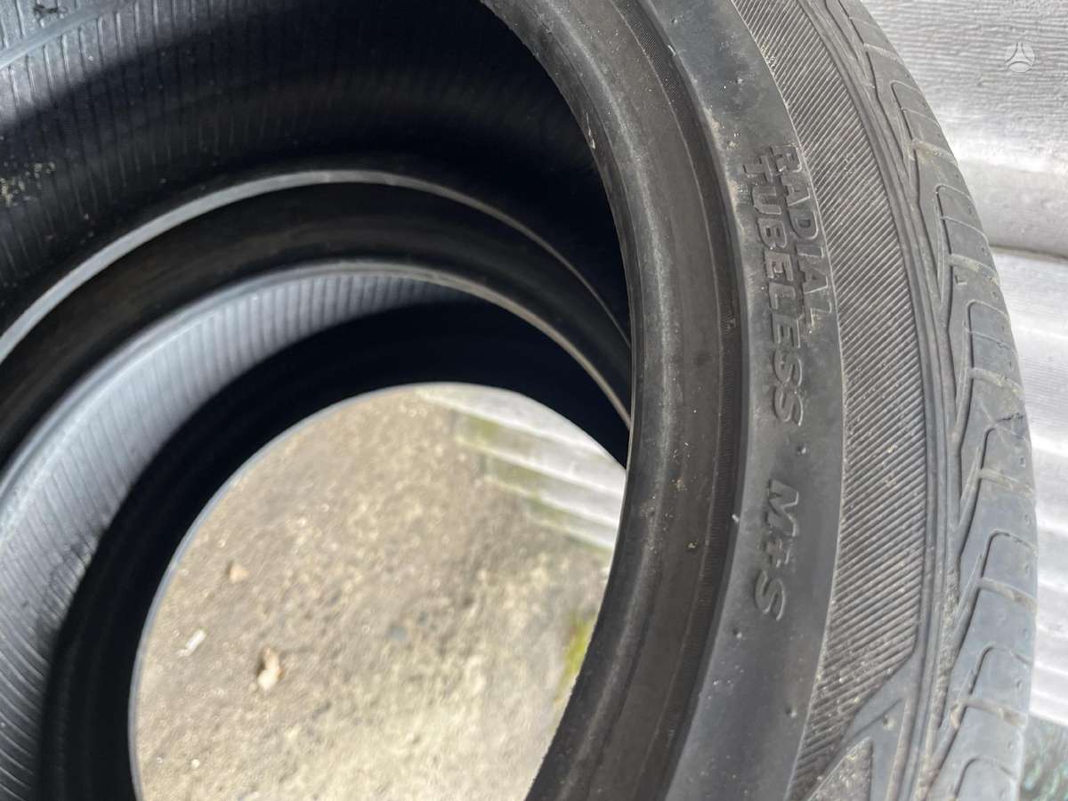 Hankook, kita 235/45 R19