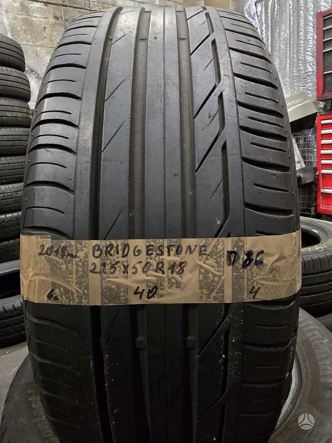 Bridgestone, летние 225/50 R18