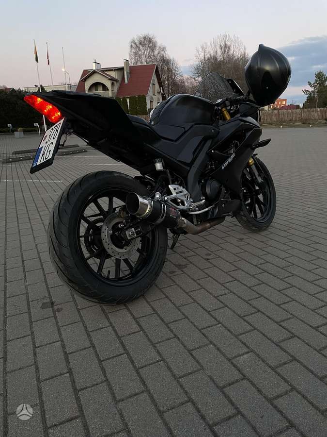 Yamaha YZF 125cc, superbikes