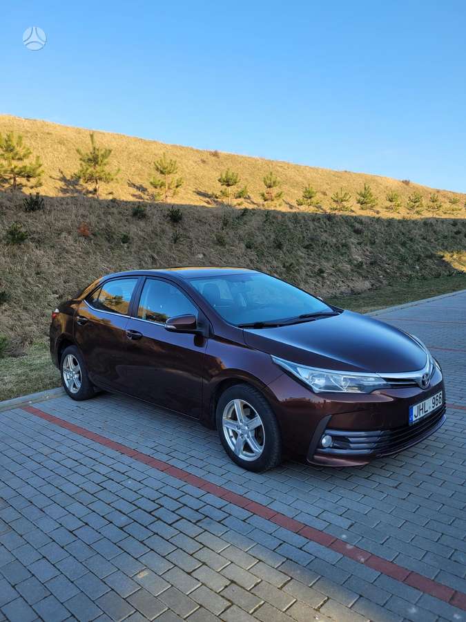 Toyota Corolla, sedanas