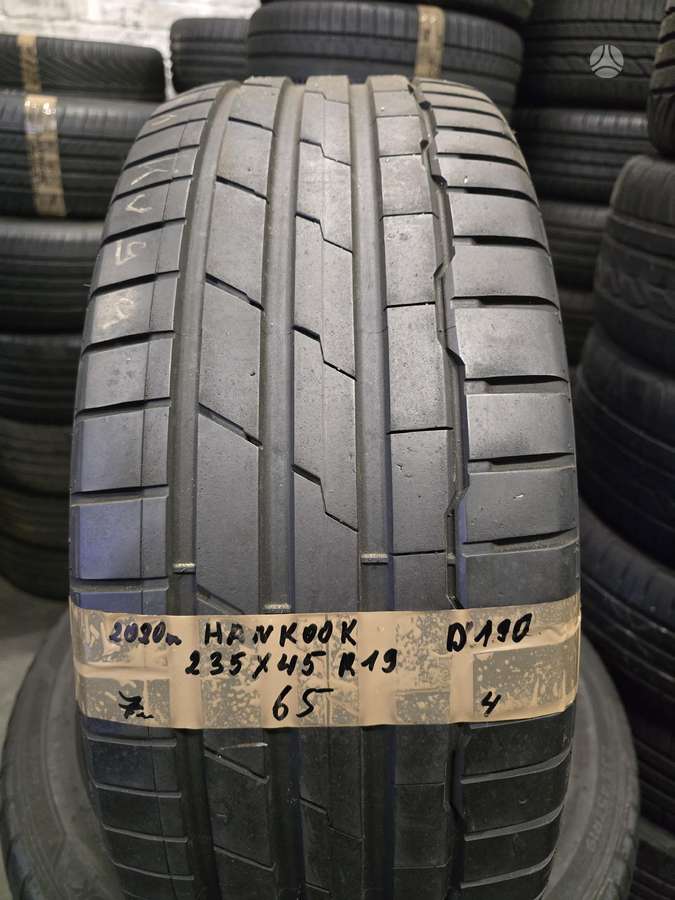 Hankook, летние 235/45 R19