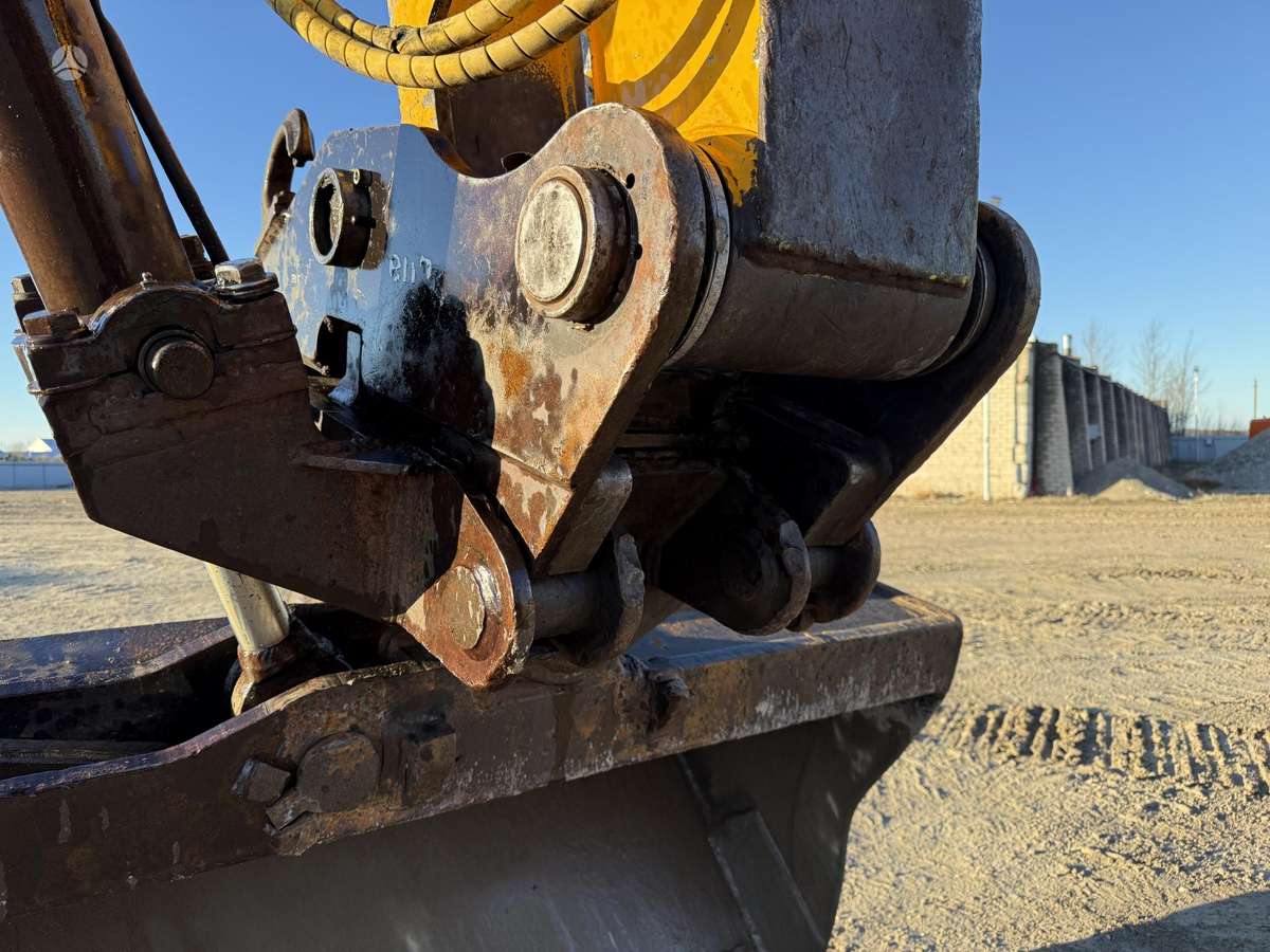 JCB JS 160 LC, excavator