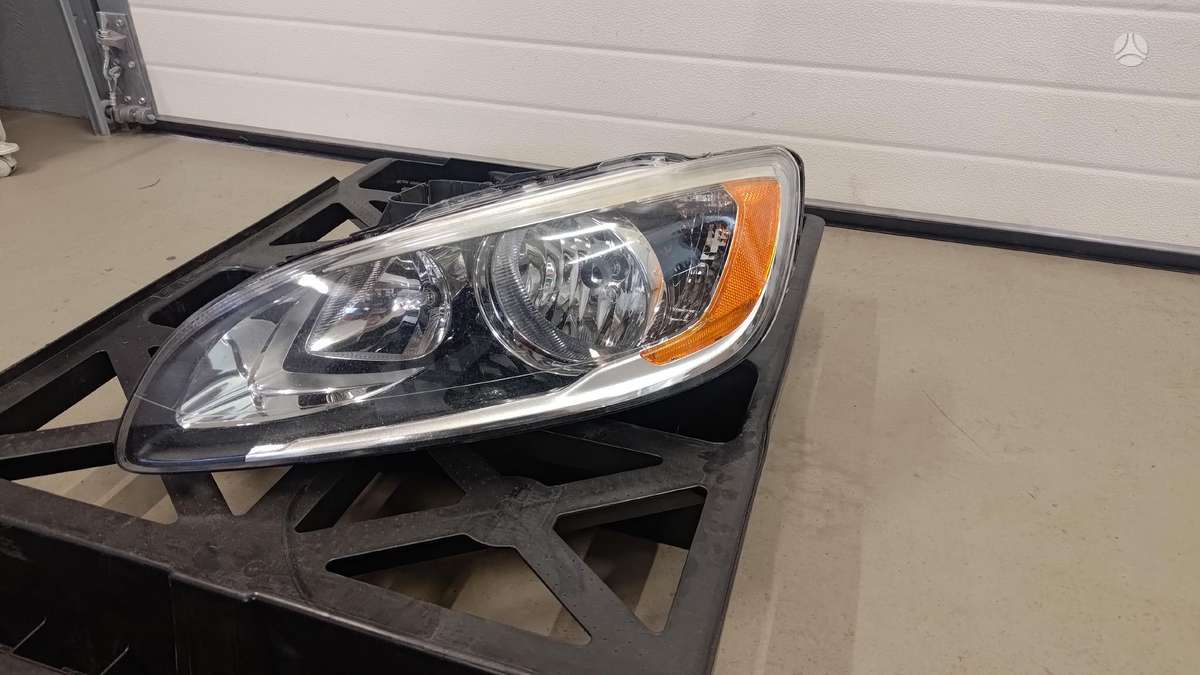Volvo S60 bumpers, lights