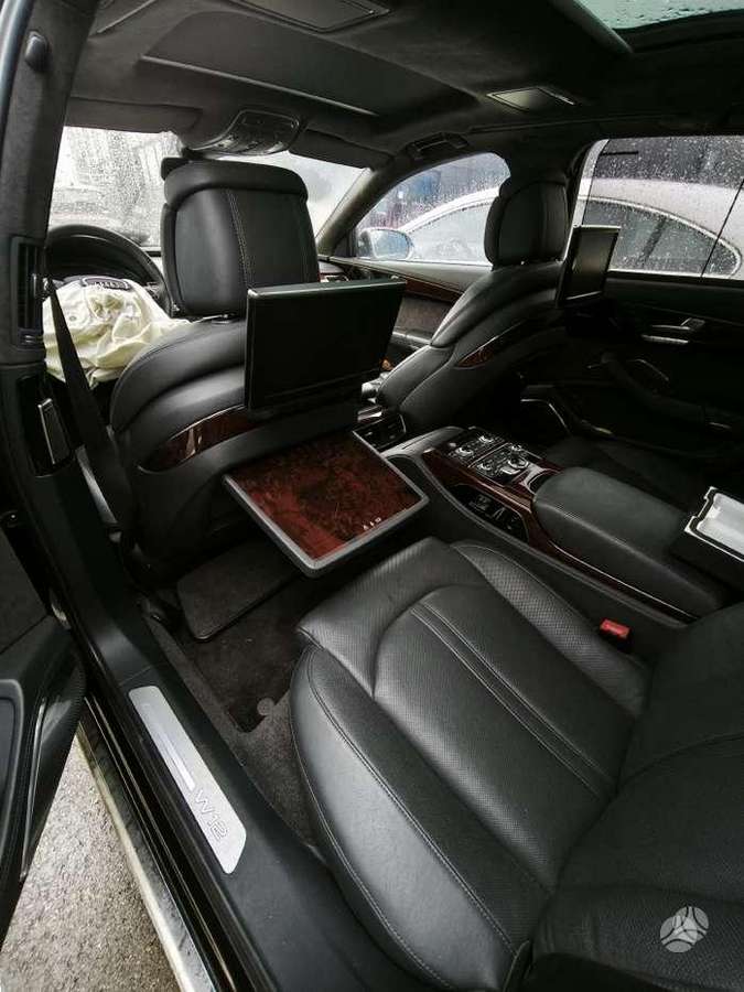 Audi A8, 6.3 l., Седан