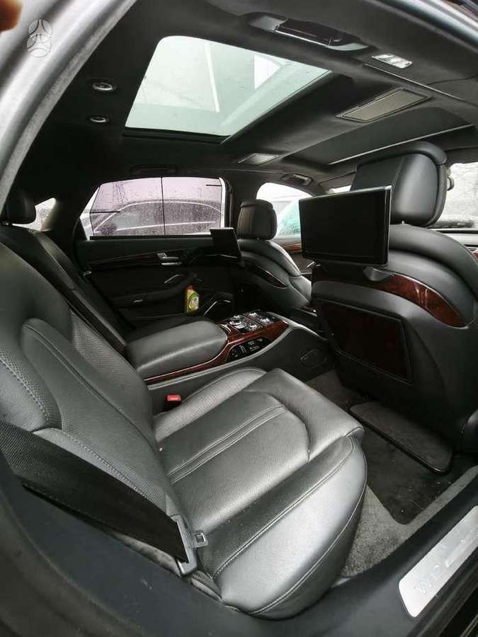 Audi A8, 6.3 l., Седан