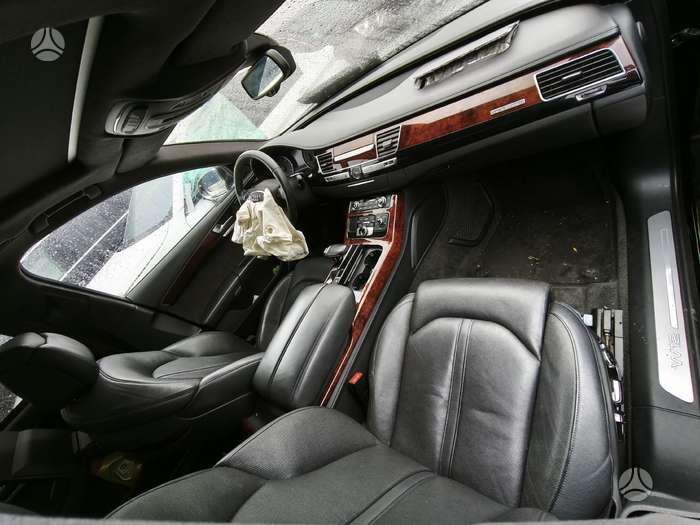 Audi A8, 6.3 l., Седан