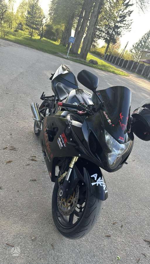 Suzuki GSX-R 599cc, superbikes
