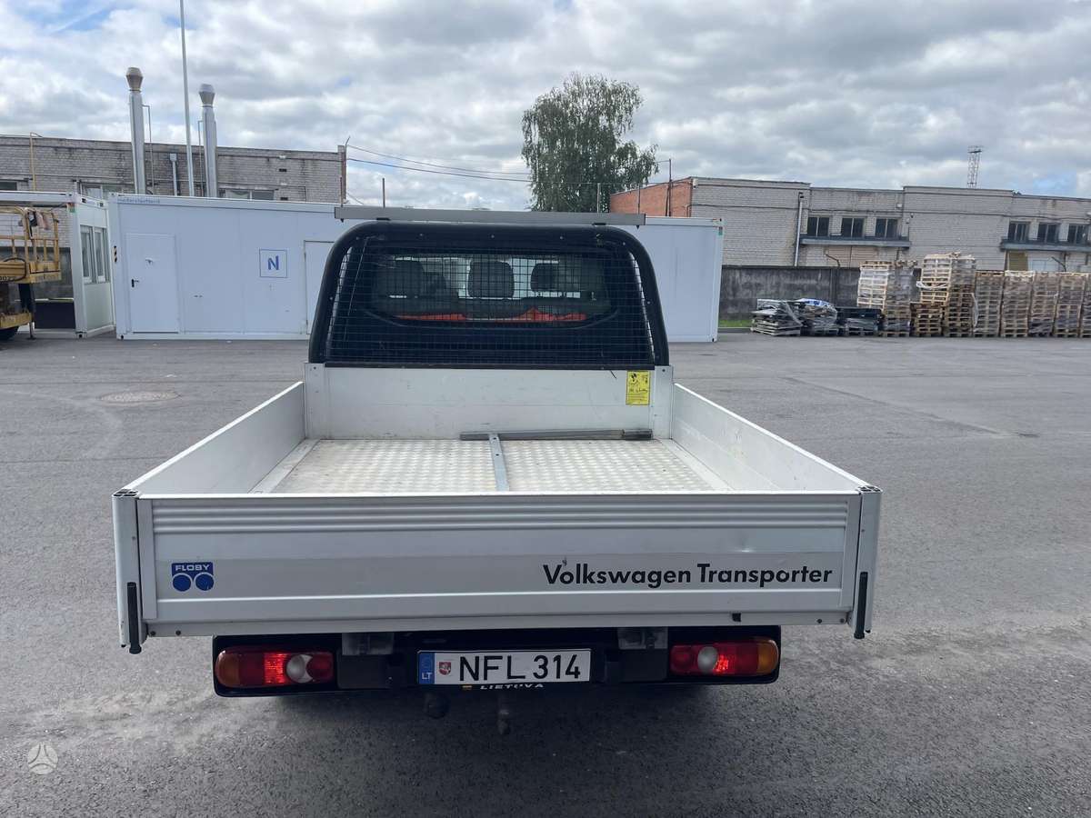 Volkswagen Transporter, cargo van