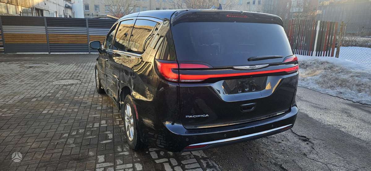 Chrysler Pacifica Sveiki radiatoriai ir visi airbag
