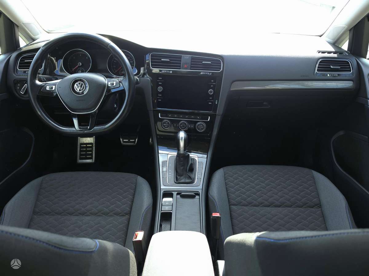 Volkswagen Golf - 7