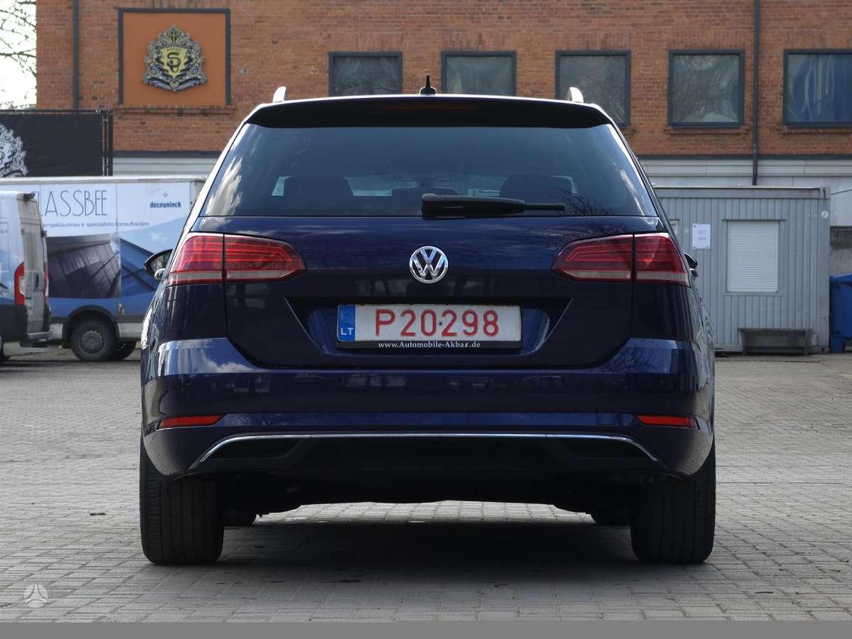 Volkswagen Golf - 5