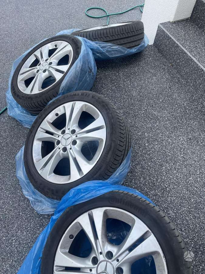 Continental, vasaras 225/45 R17