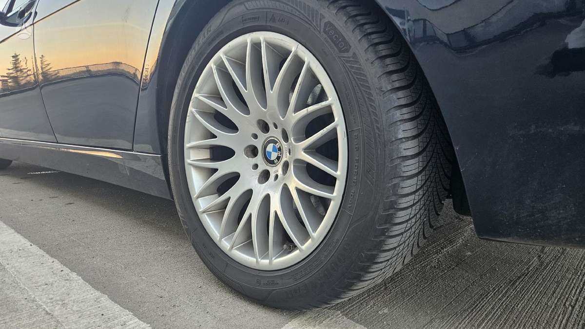 BMW 730, 3.0 l., Седан