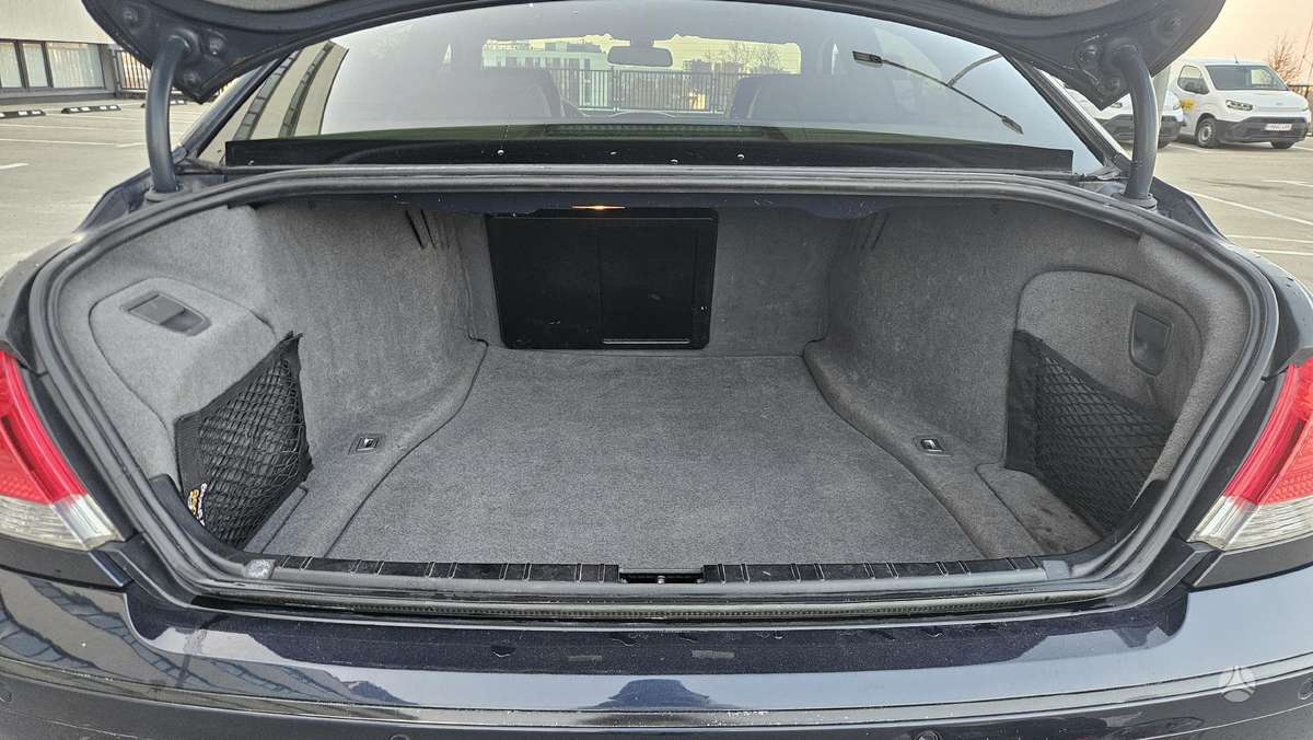 BMW 730, 3.0 l., Седан