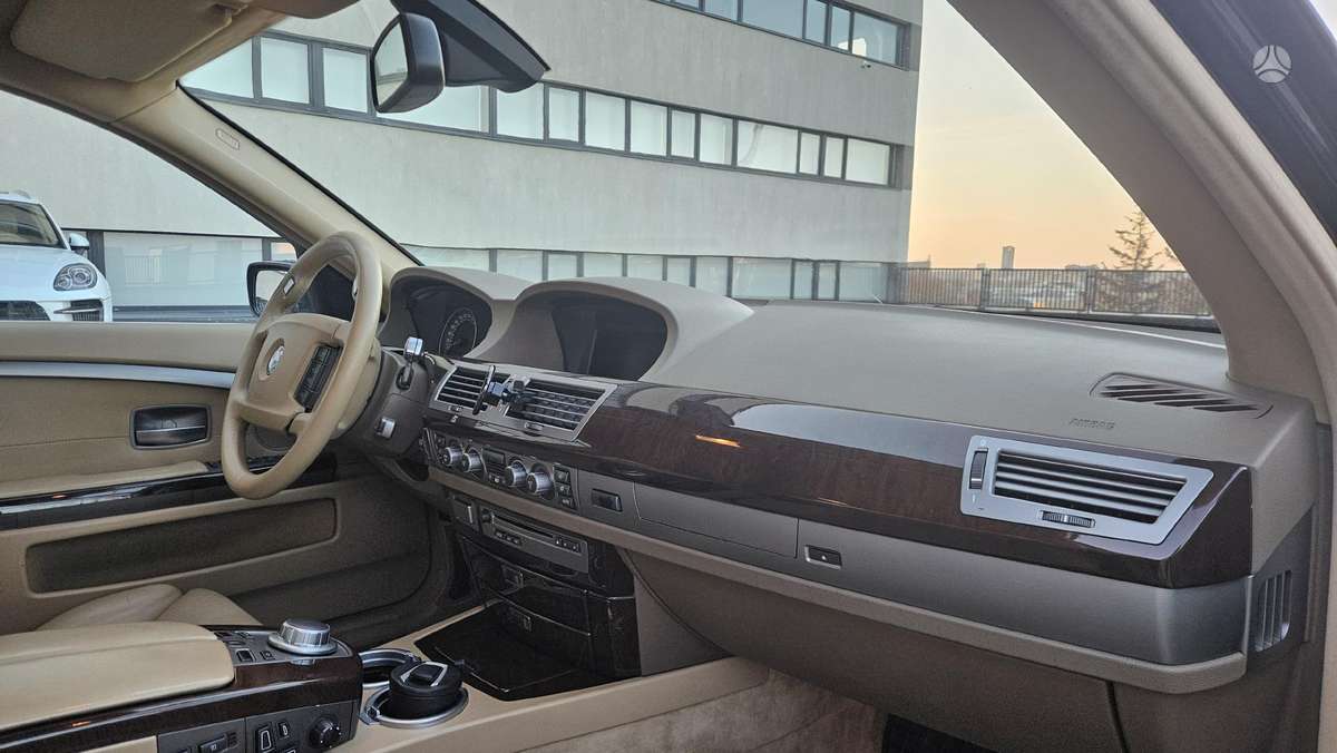 BMW 730, 3.0 l., Седан