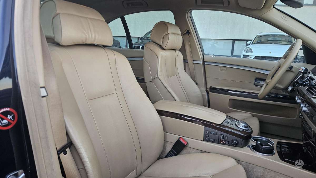 BMW 730, 3.0 l., Седан