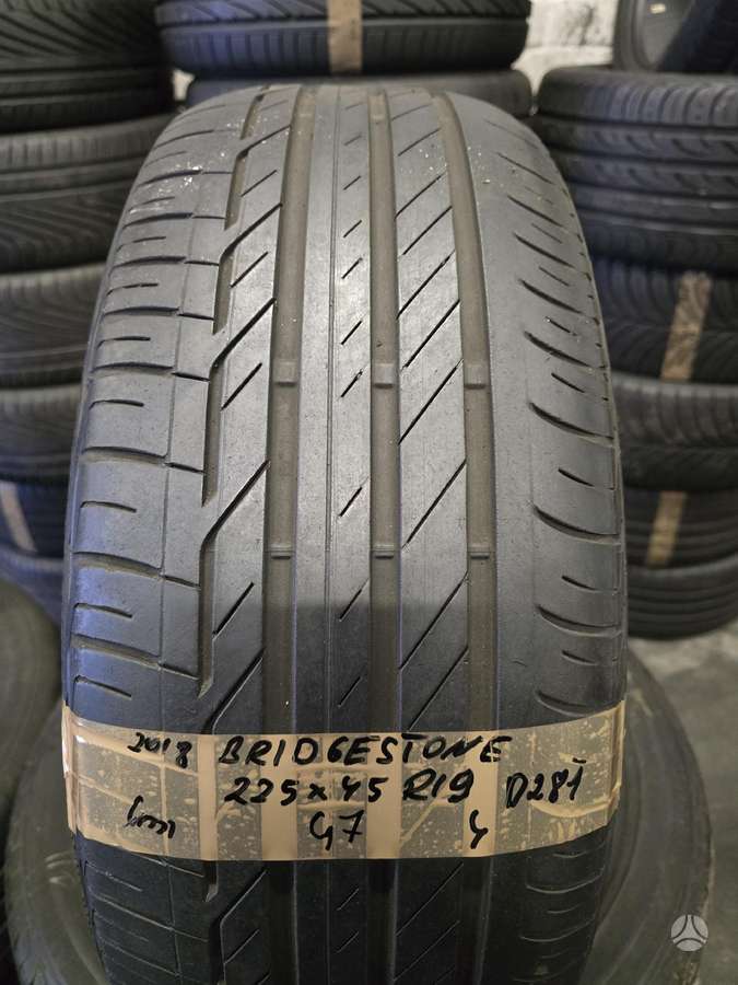 Bridgestone, летние 225/45 R19