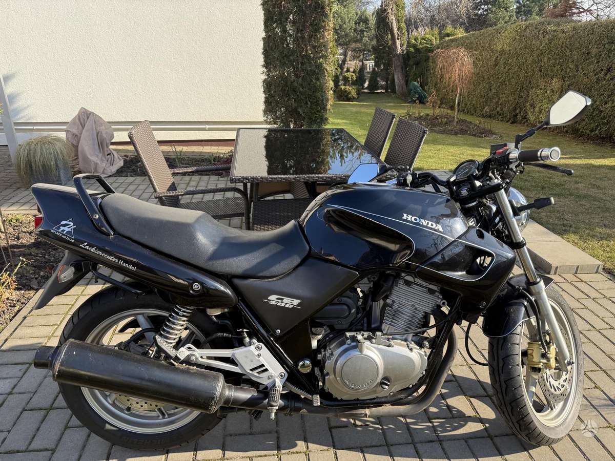 Honda CB 500cc, street / classic
