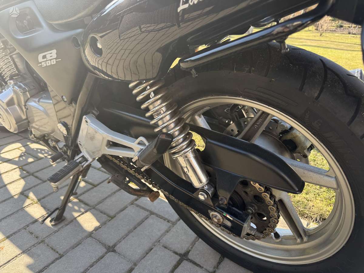 Honda CB 500cc, street / classic
