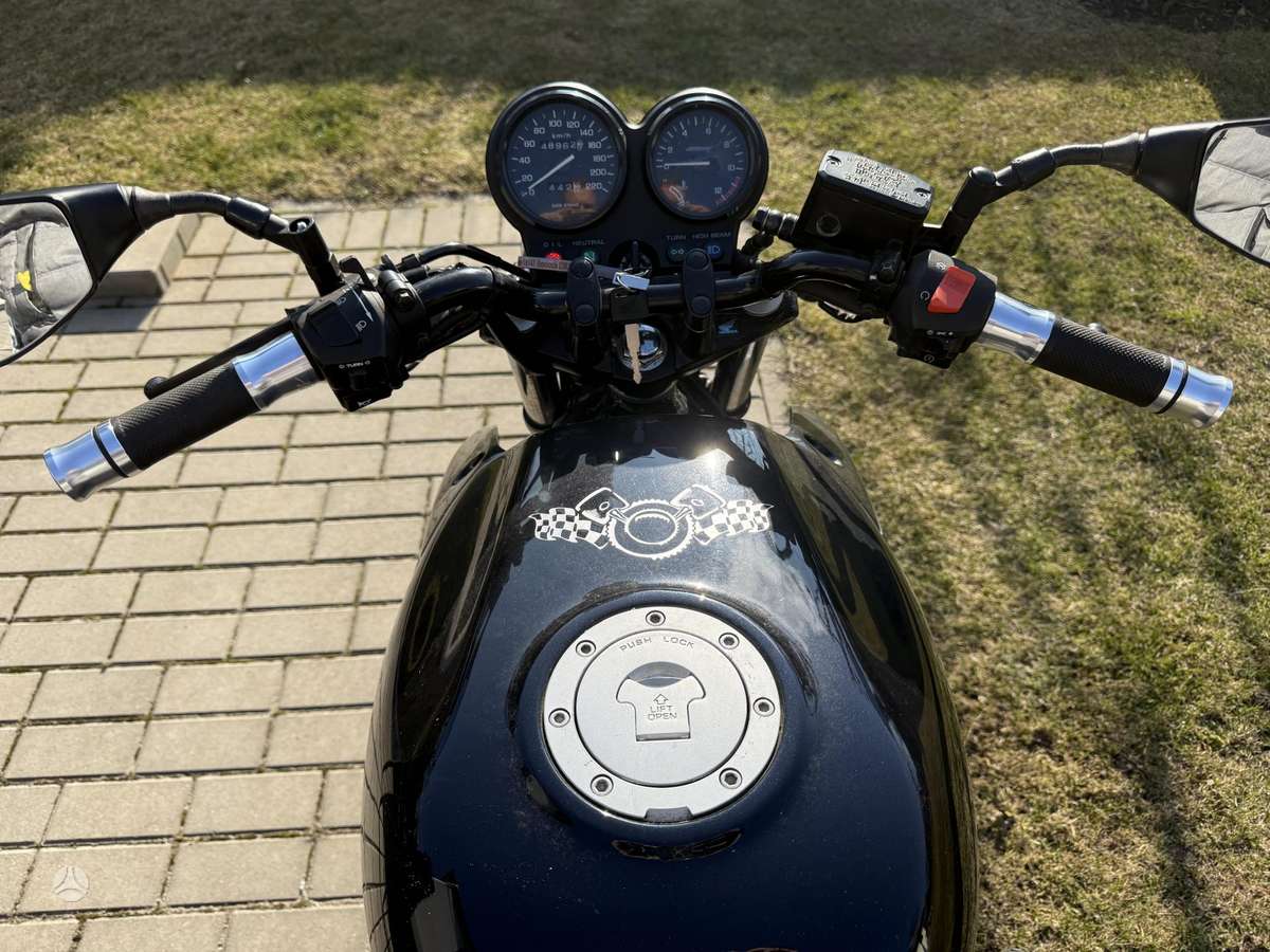 Honda CB 500cc, street / classic