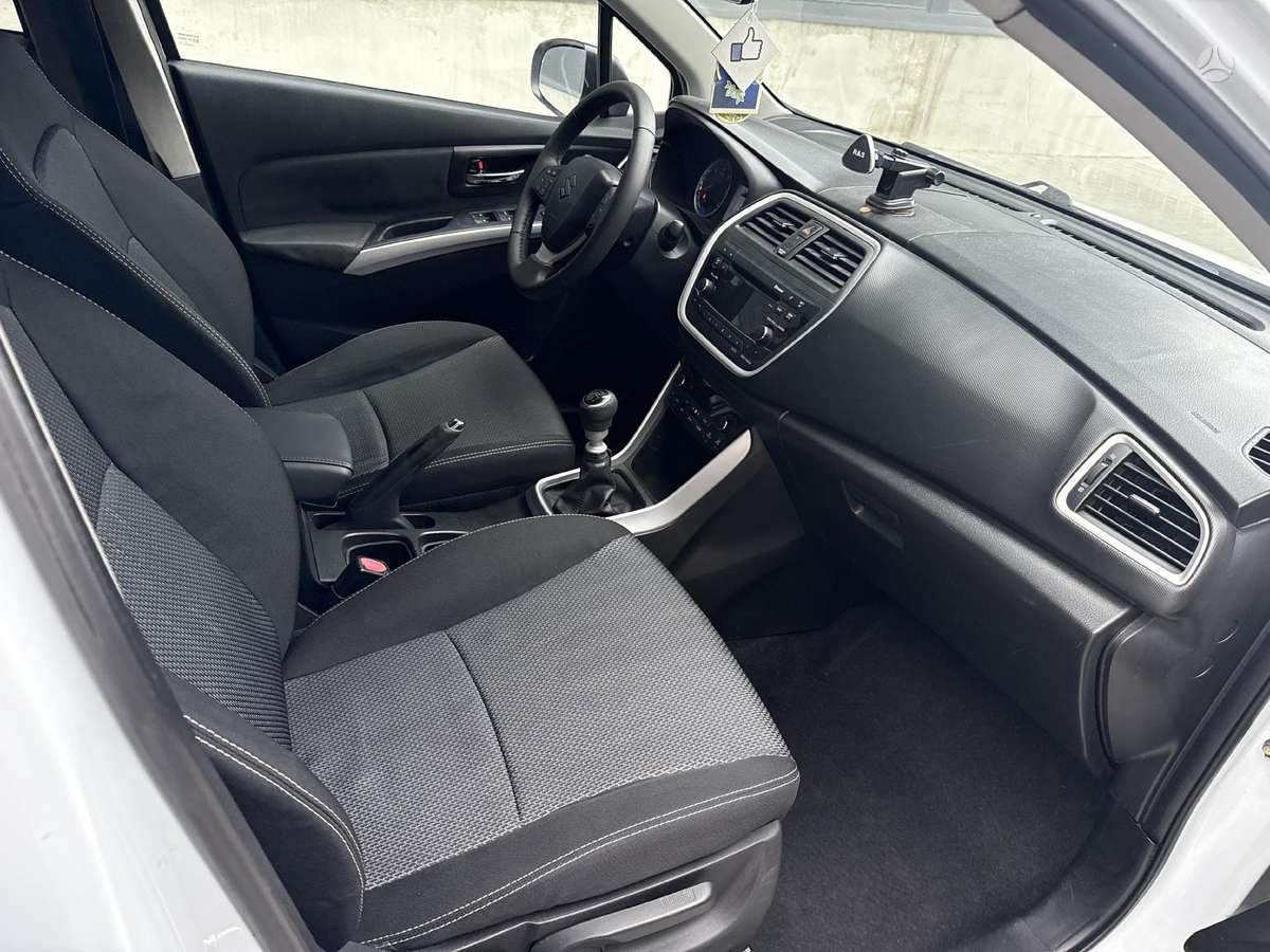 Suzuki SX4 S-Cross - 8