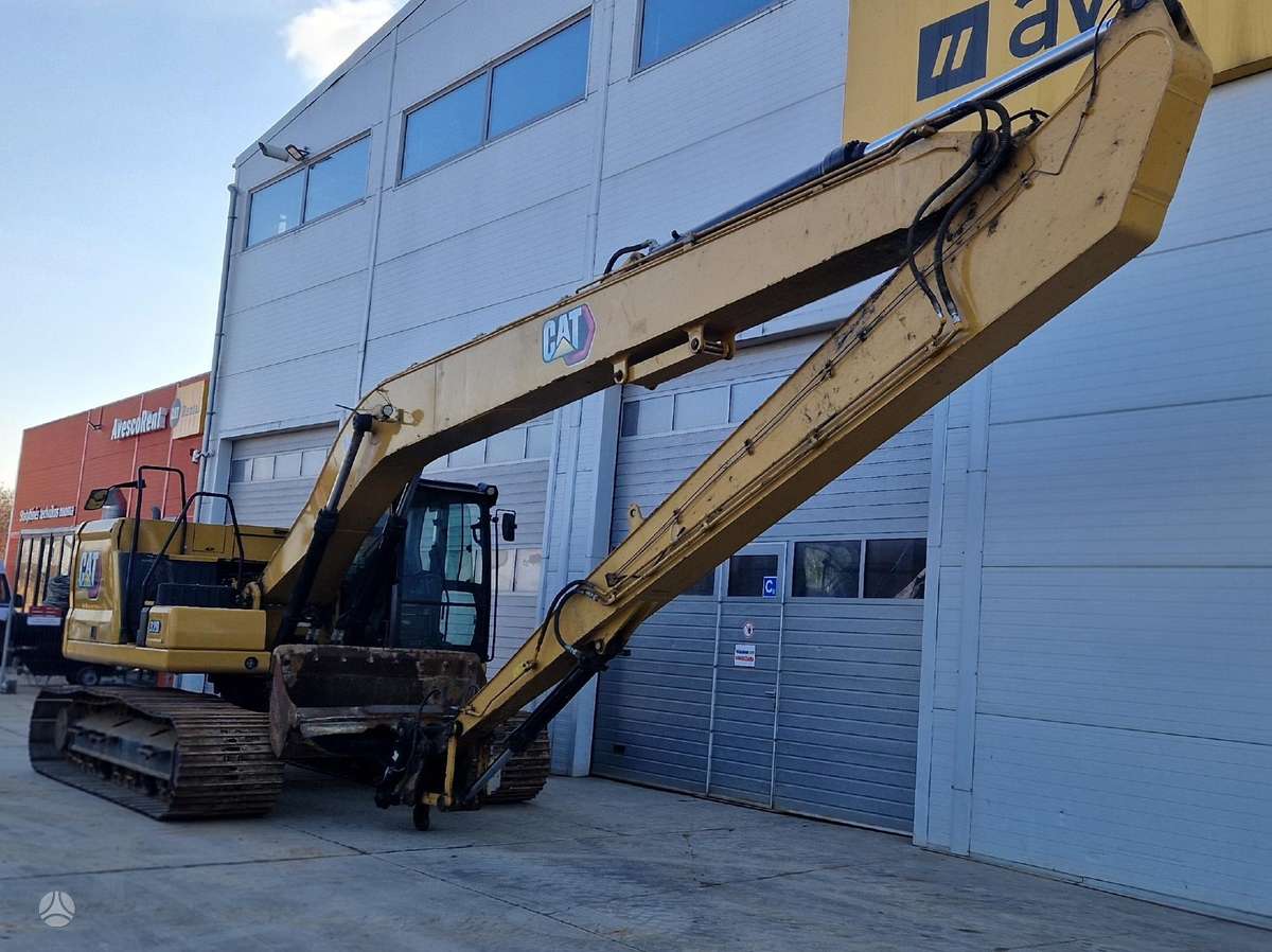 Caterpillar 320, ekskavatoriai