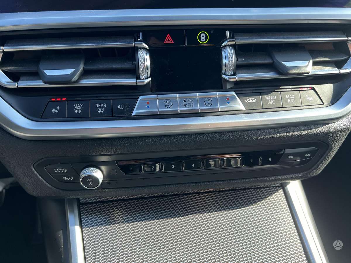 BMW 320, 2.0 l., Седан