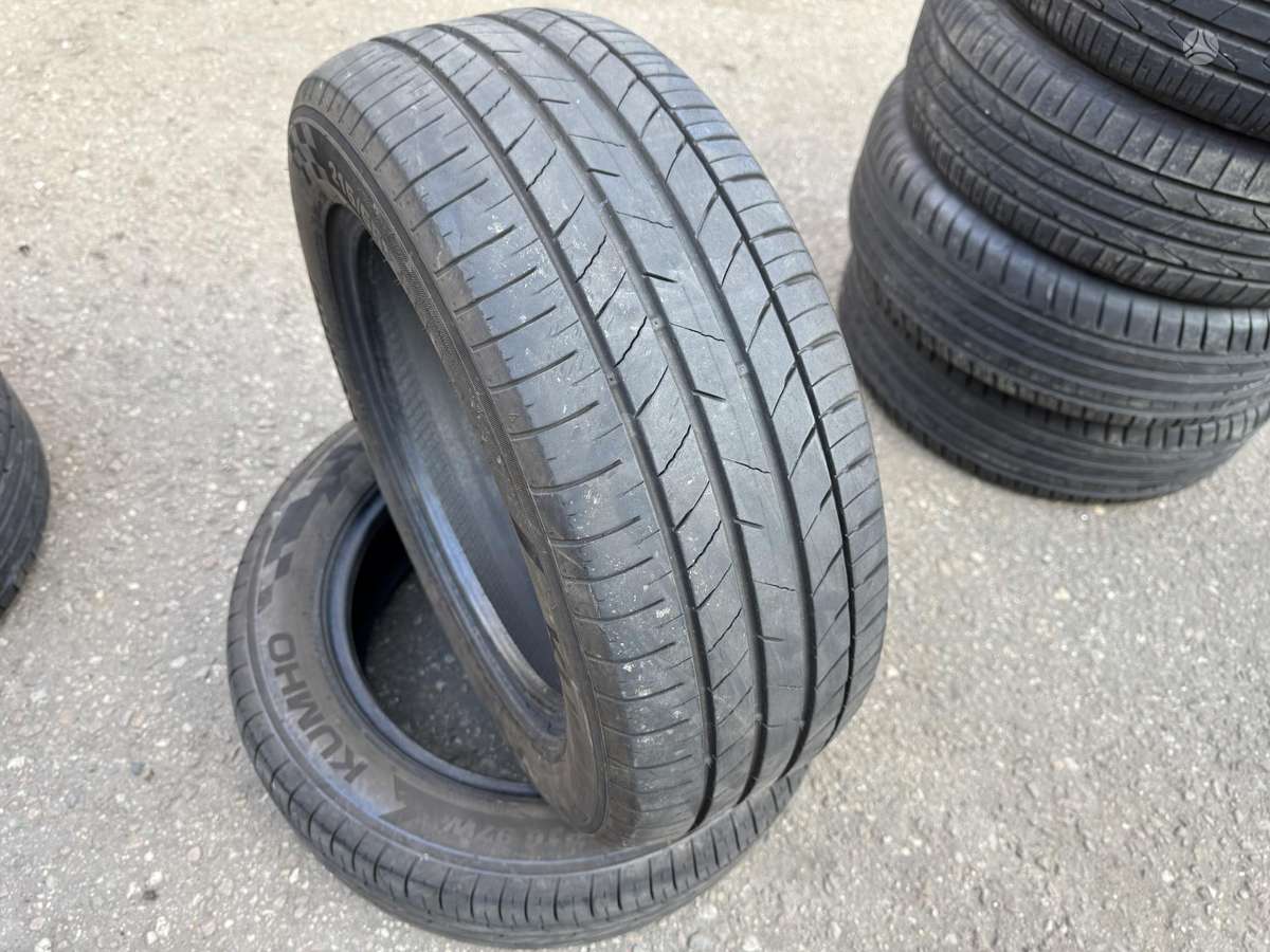 Kumho ECSTA HS52, летние 215/55 R16