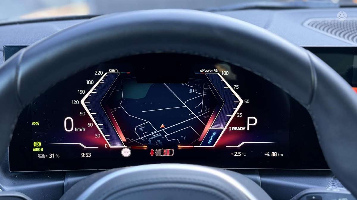 BMW i4, 70 кВт·ч, Седан