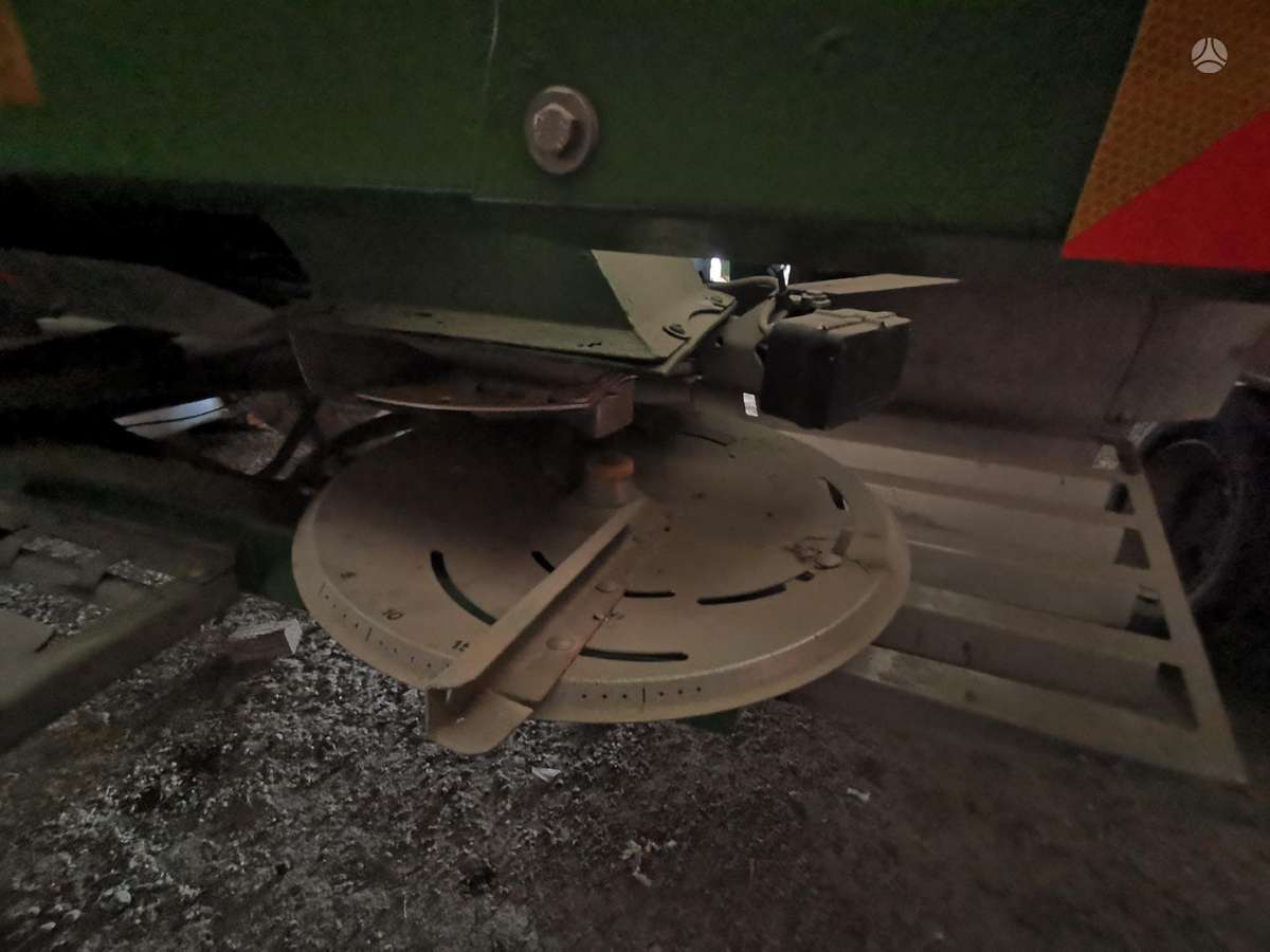 Amazone ZG-B 8200 GPS Switch, spreaders