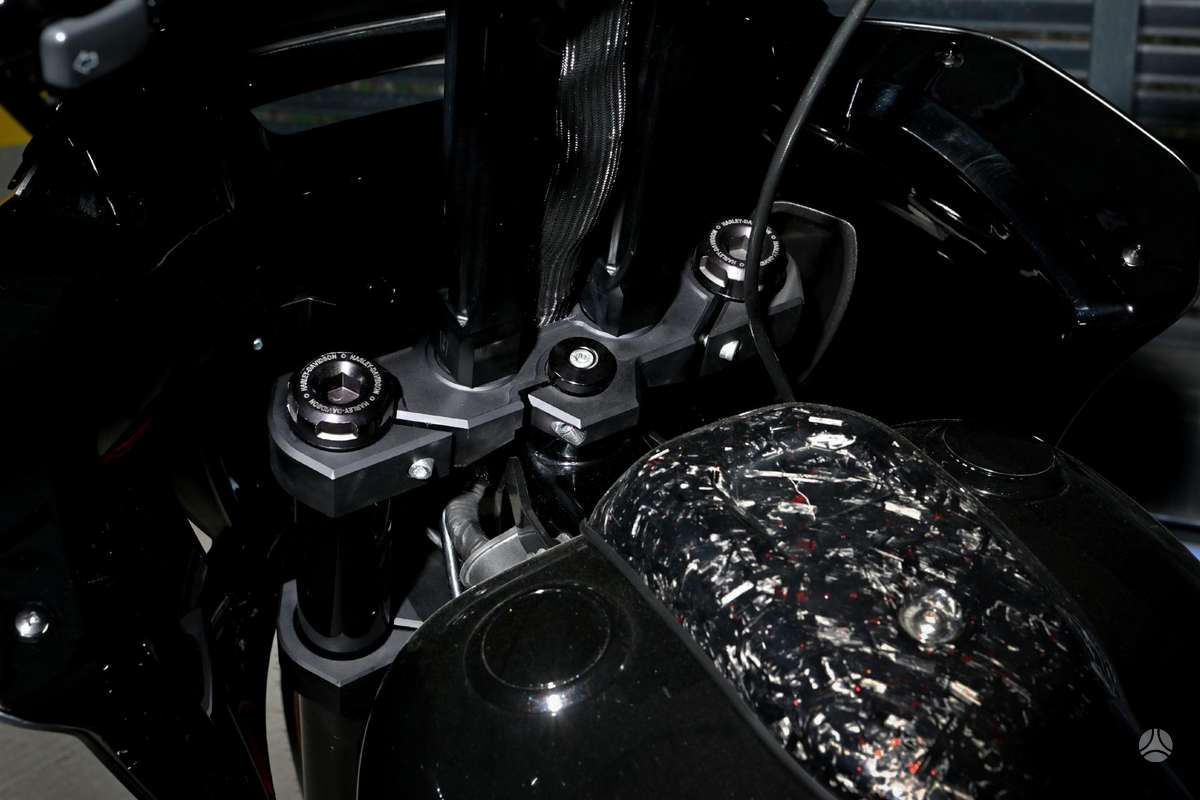 Harley-Davidson FXLRST 1868cc, choppers / cruisers / custom