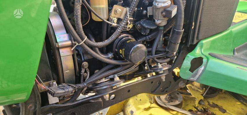 John Deere X495, газонокосилки, триммеры