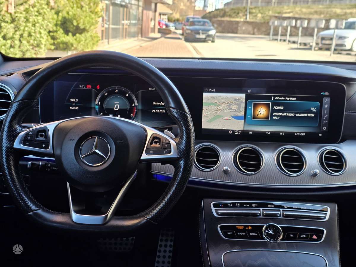 Mercedes-Benz E200, 2.0 l., sedanas
