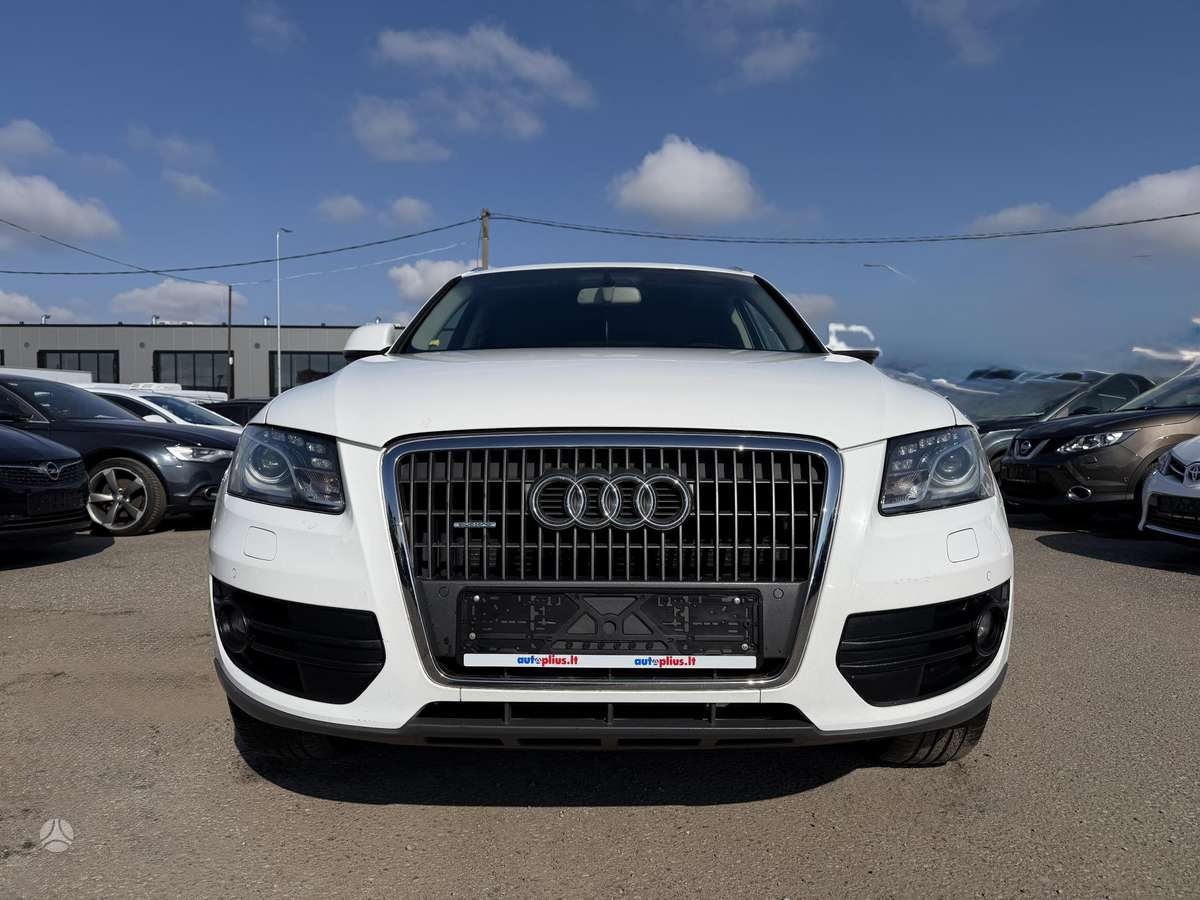 Audi Q5, 2.0 l., Внедорожник / Кроссовер