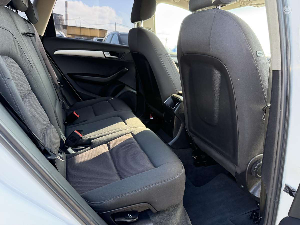 Audi Q5, 2.0 l., Внедорожник / Кроссовер