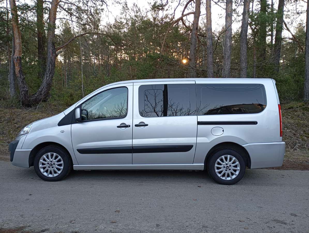 Citroen Jumpy, 2.0 l., passenger minibus