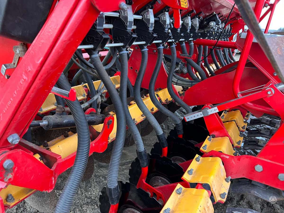 Vaderstad Rapid 400C, seeders, planters