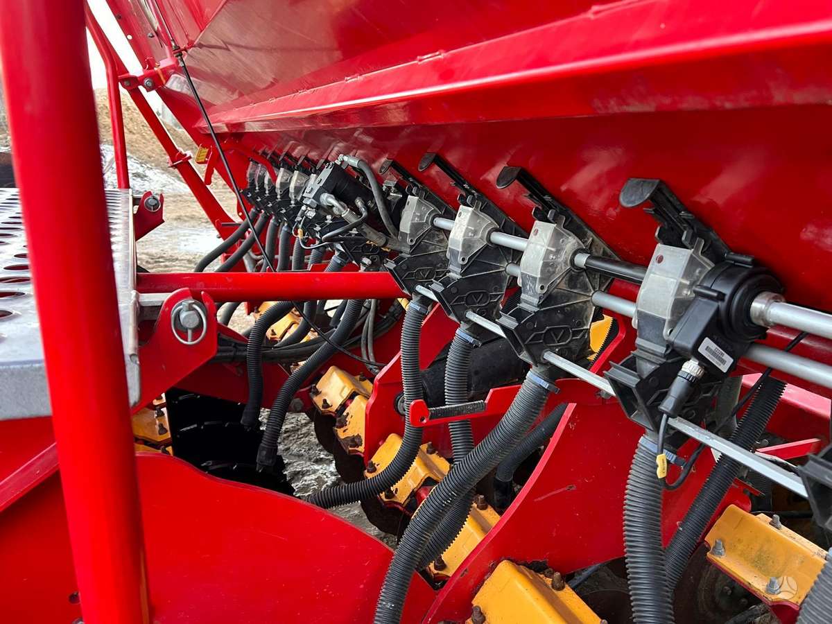 Vaderstad Rapid 400C, seeders, planters