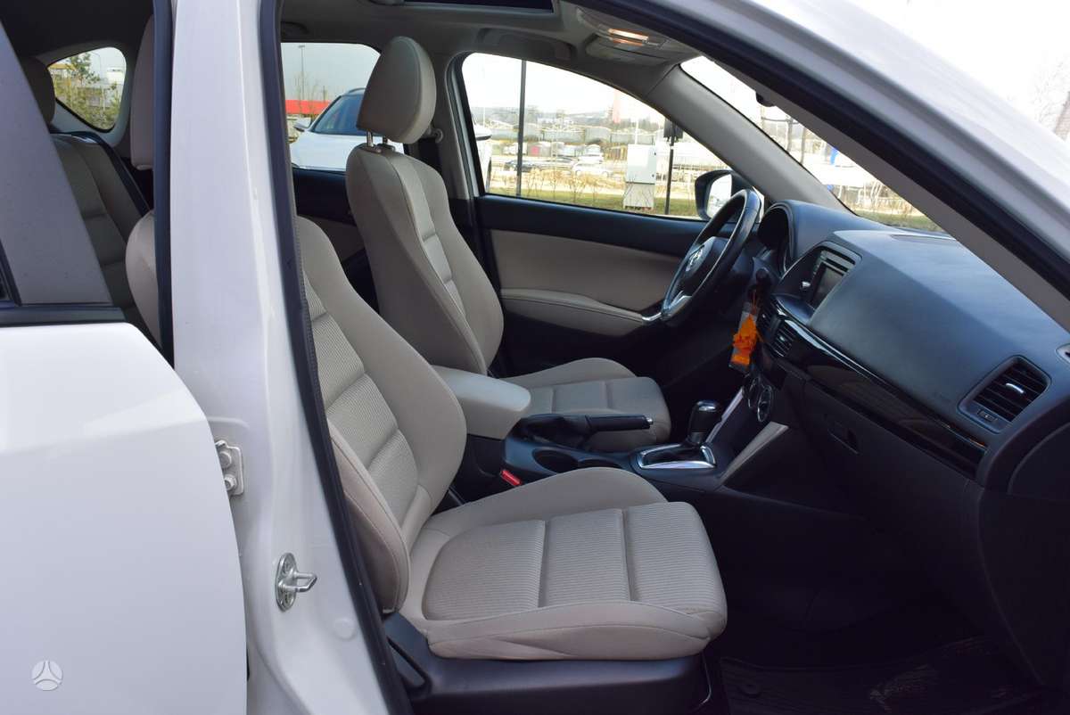 Mazda CX-5, 2.5 l., off-road / crossover