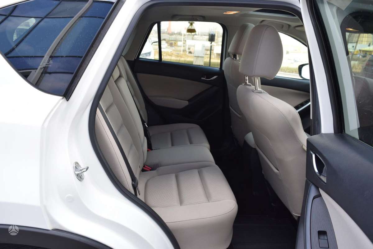 Mazda CX-5, 2.5 l., off-road / crossover