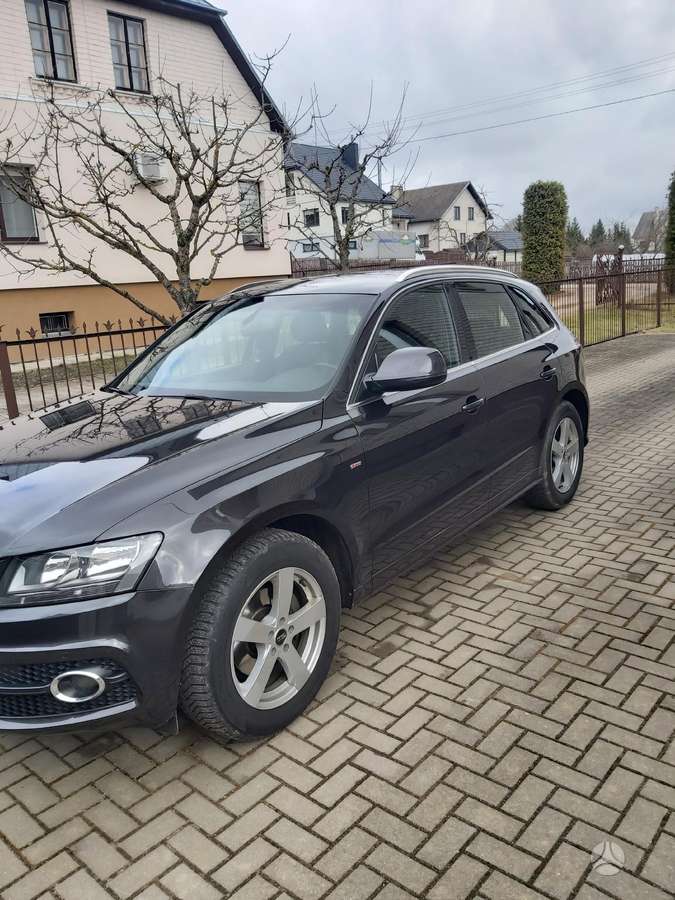 Audi Q5, 2.0 l., mpv / minivan
